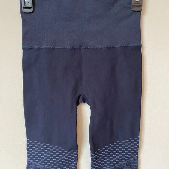 NWT SPANX Women's Size Small Look At Me Now Seamless Moto Leggings Indigo Sky - Picture 12 of 16